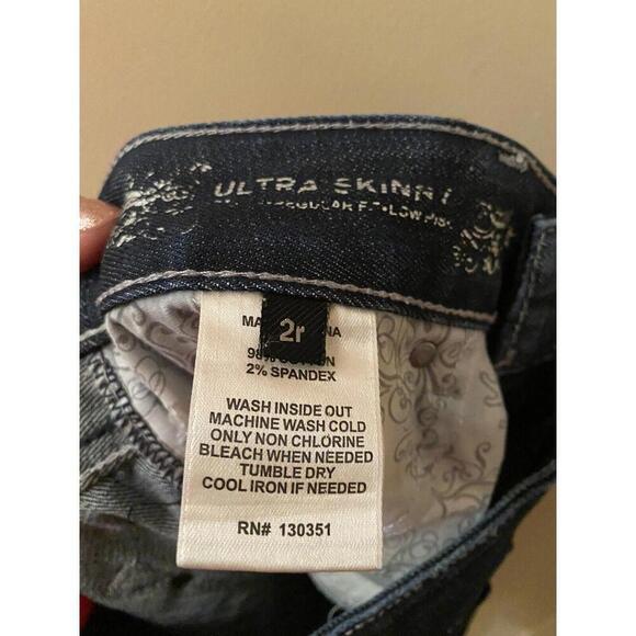 Express Ultra Skinny Dark Wash Blue Jeans 2R - Picture 4 of 4
